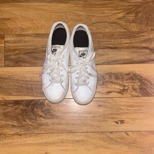 Nike white sneakers size 9
